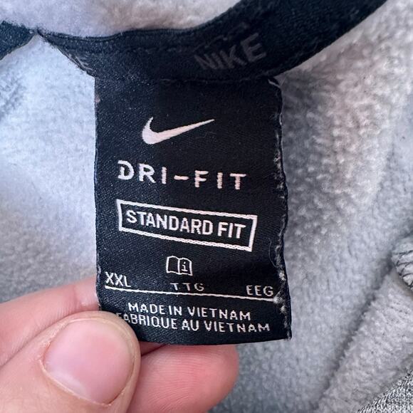 Nike Dri Fit Mens Size XXL Gray Fleece Lined Pullover Standard Fit Hoodie - Picture 3 of 8